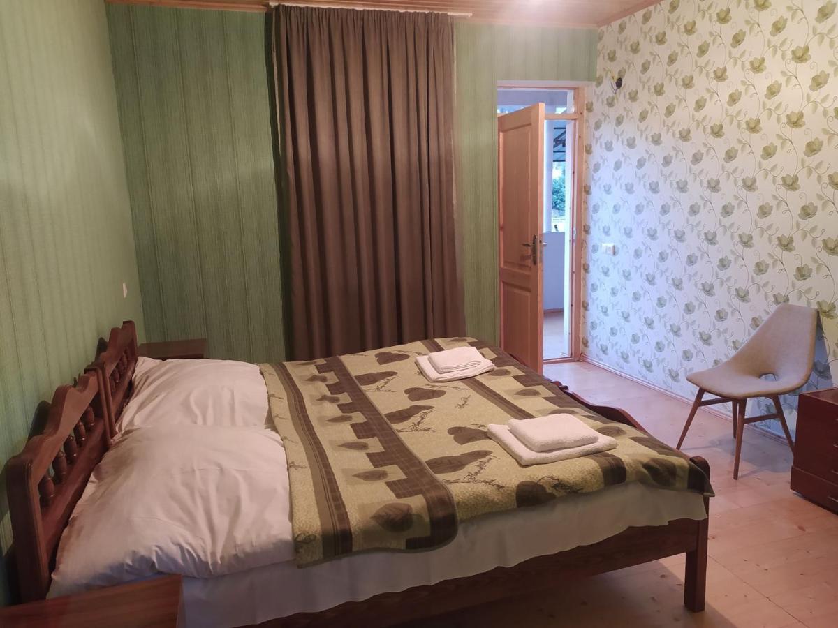 Guest House Nene Местия Экстерьер фото